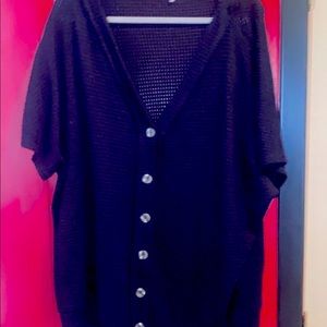 Short sleeve sweater